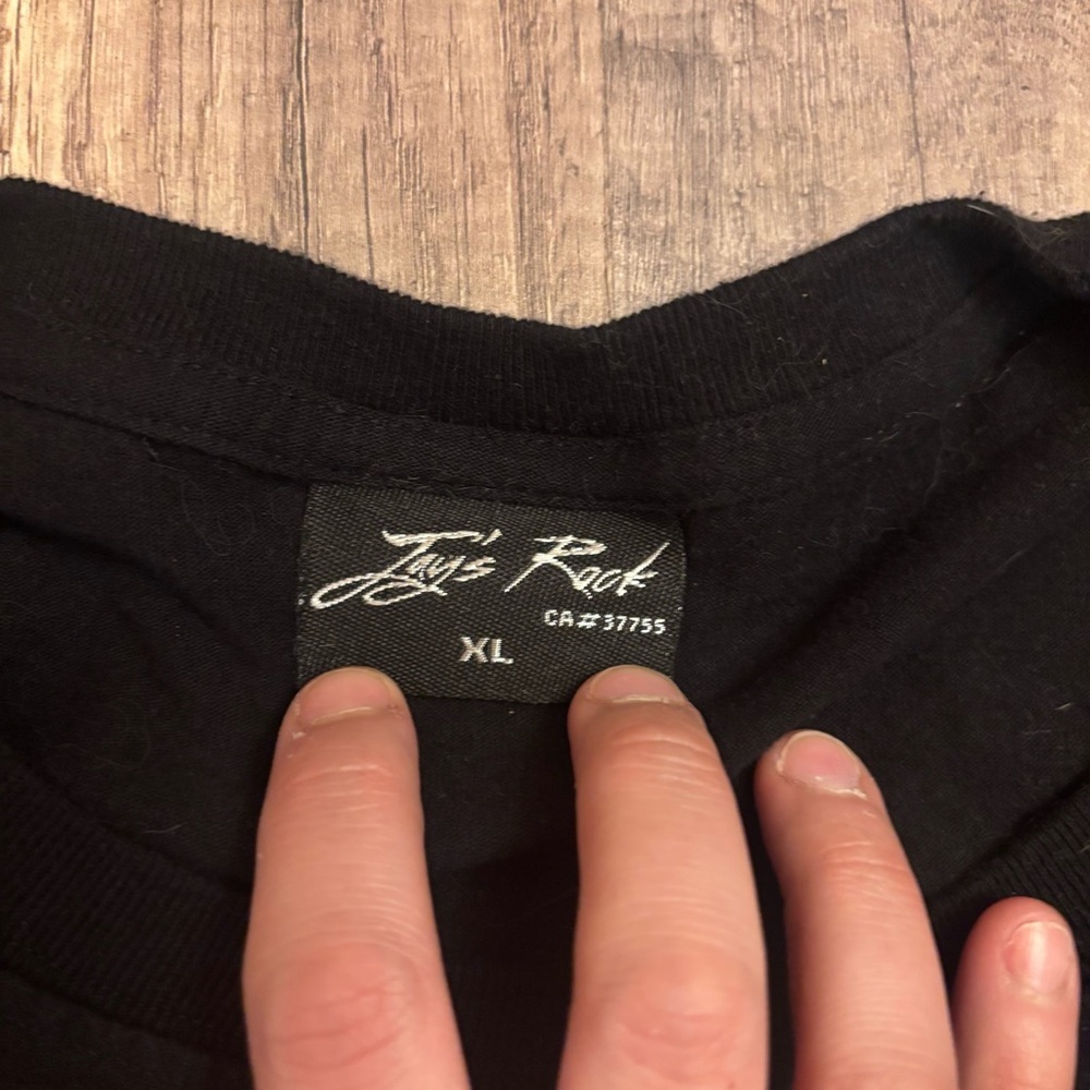 Wildlife Eagle Graphic Tee - Black - Picture 2 of 3